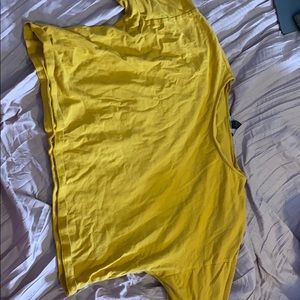 Mustard cropped Tee